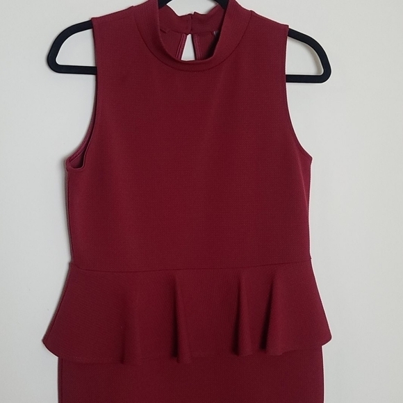 Soprano burgundy dress - Picture 2 of 6